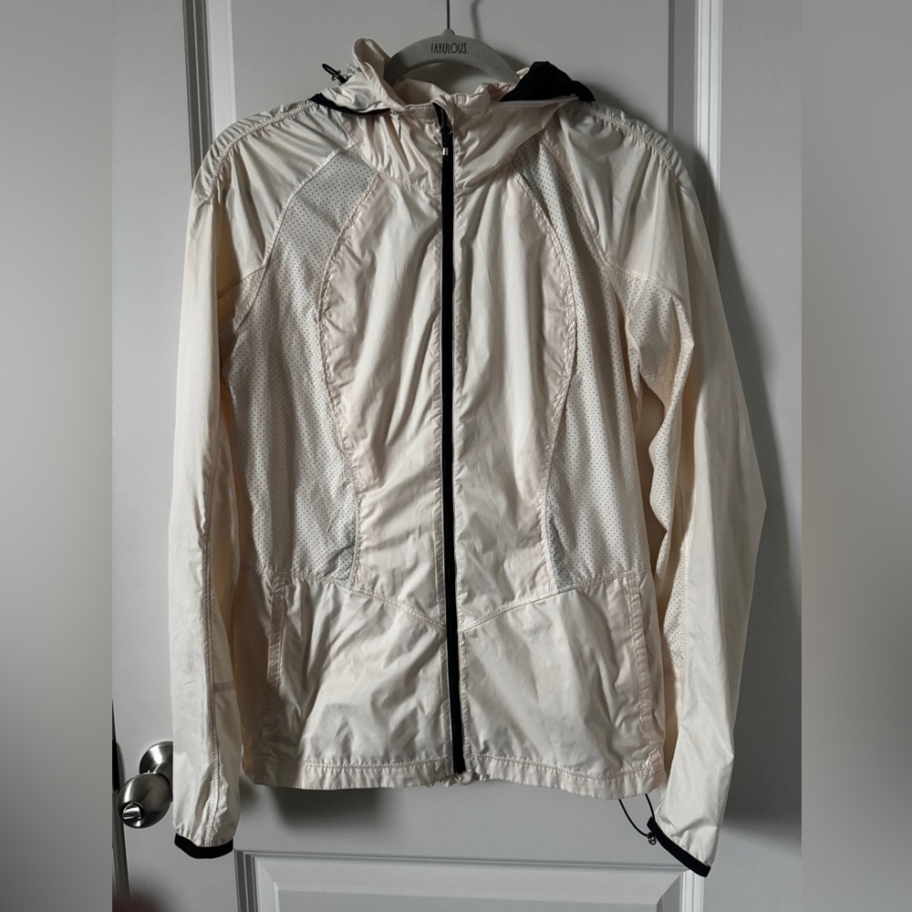 LuLuLemon Back Pack It Jacket Size 6 Angel Wing/Black